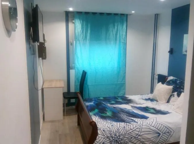 Studio 28M² Au Pied De La Defense